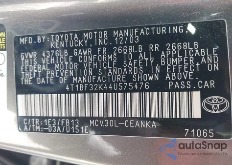 2004 Toyota Camry Le V6 z USA, uszkodzony, nr VIN 4T1BF32K44U575476